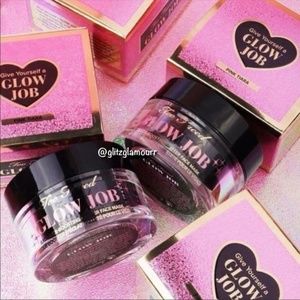 💖Too Faced Glow Job Radiance Boosting Glitter Face Mask💖